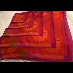 Beautiful Set of 8 Large Colorful Napkins